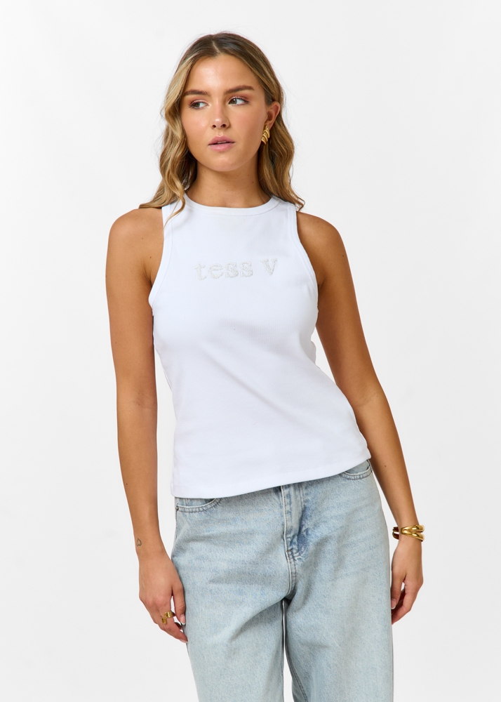 tess v tanktop wit