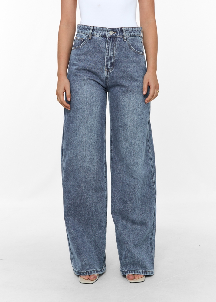 Wide leg classic jeans
