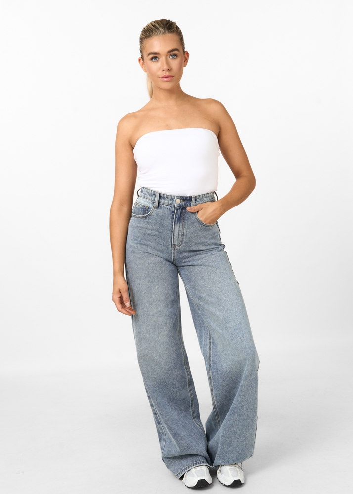 Wide leg jeans
