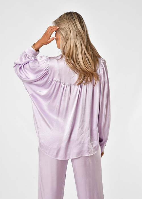 Laura satijnen blouse lila