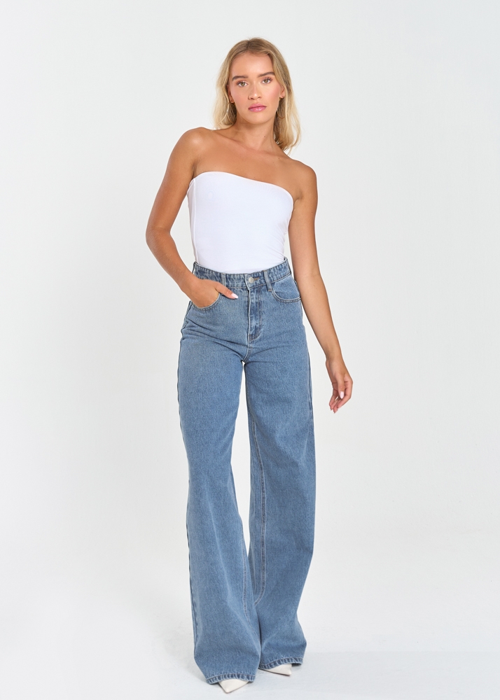 Wide leg jeans