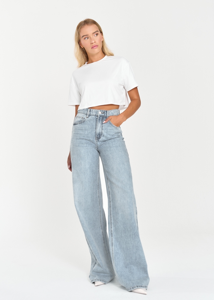 Wide leg jeans