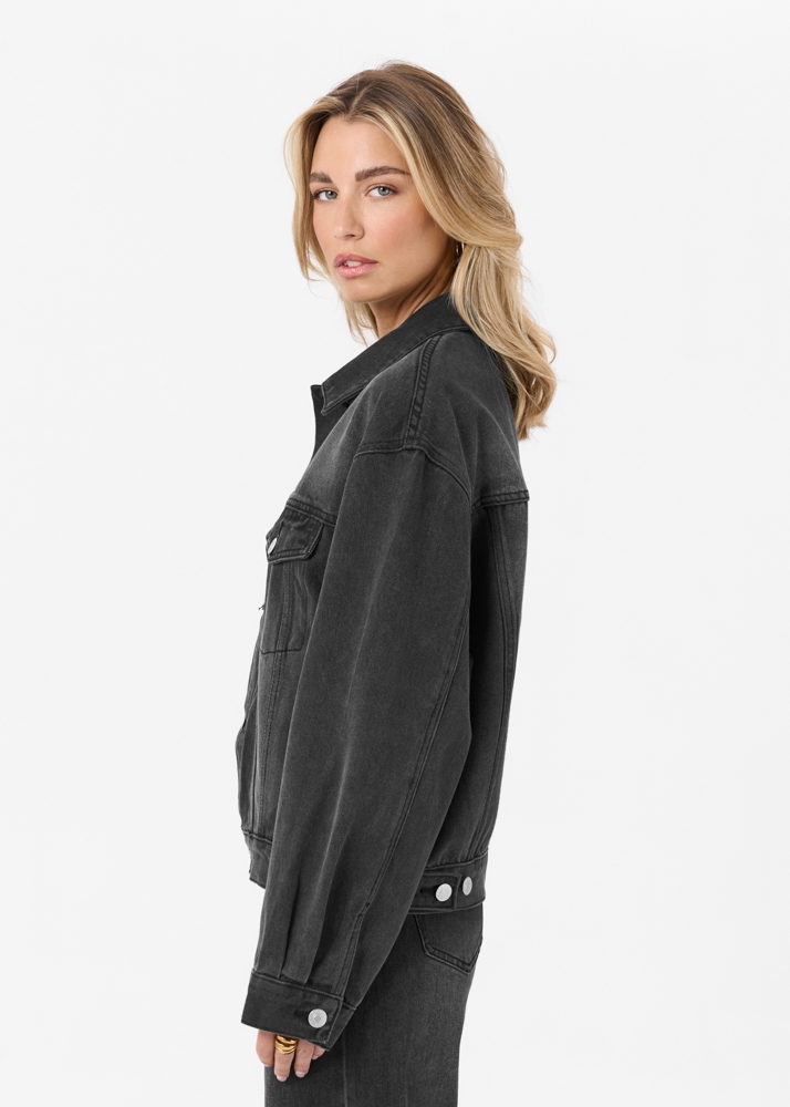 Boxy denim jacket