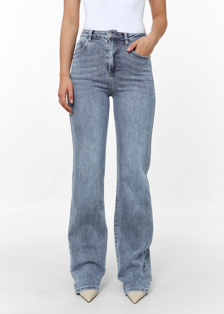 Straight leg clean stretch jeans
