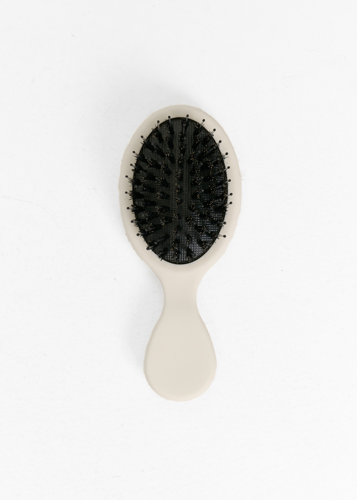 Tess v mini borstel