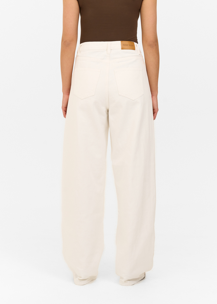 Loose fit jeans