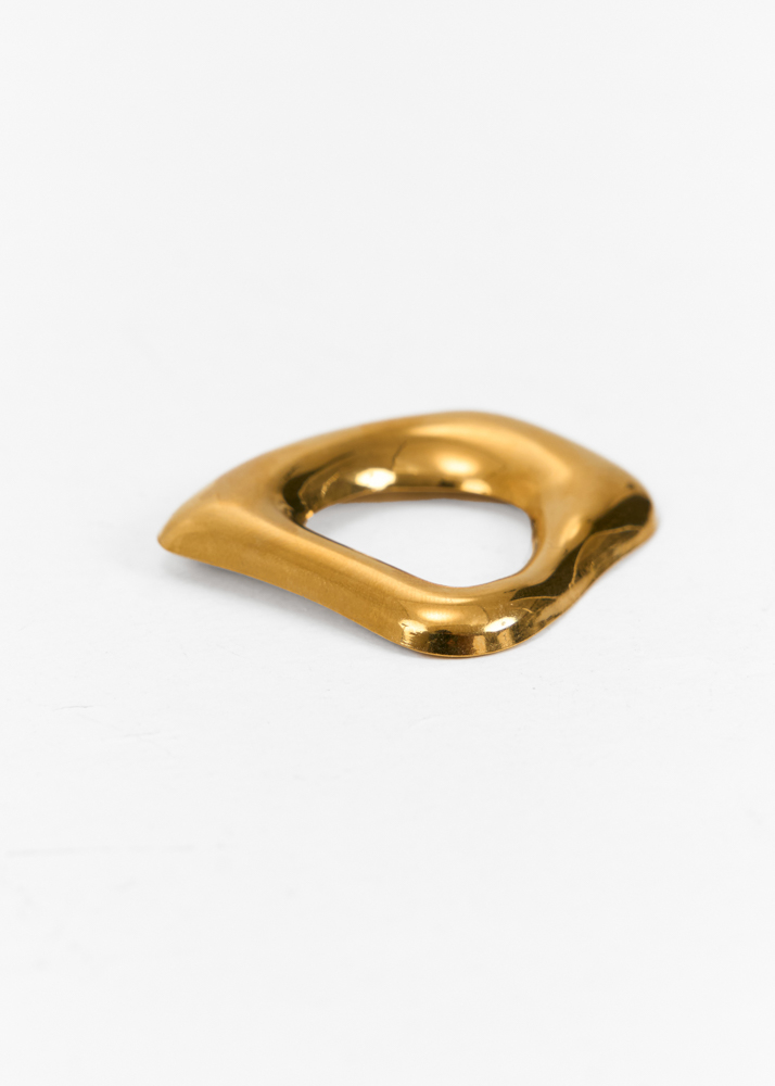 Lois broche