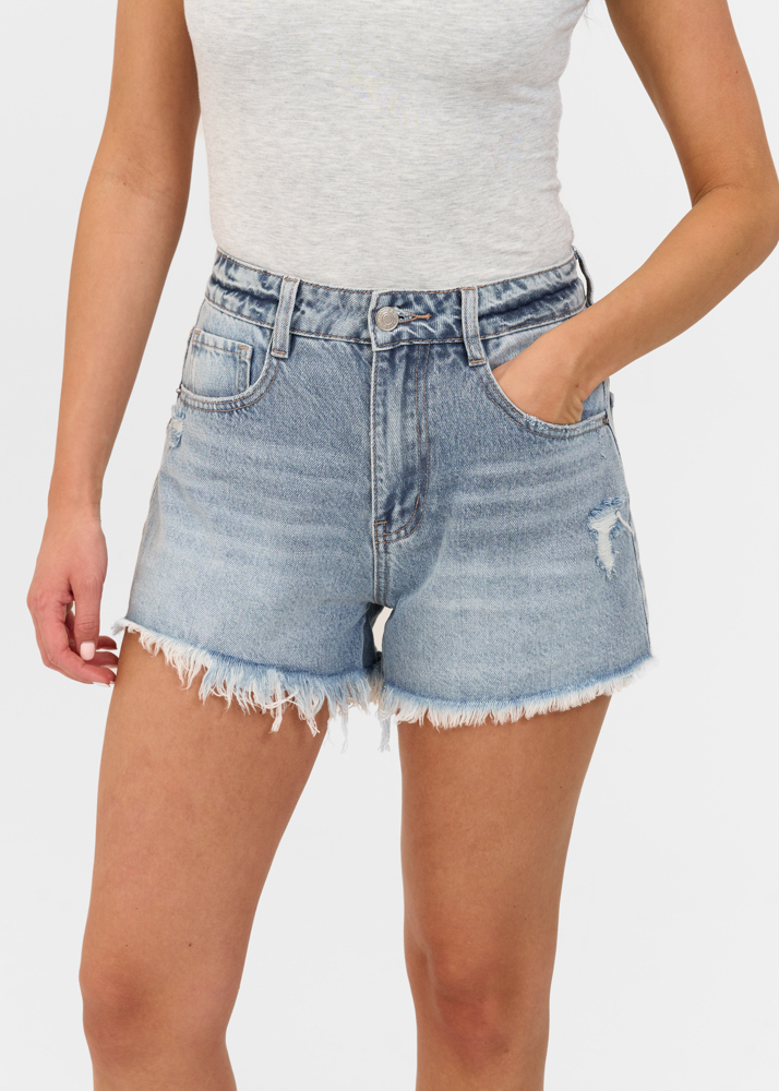 Boyfriend short