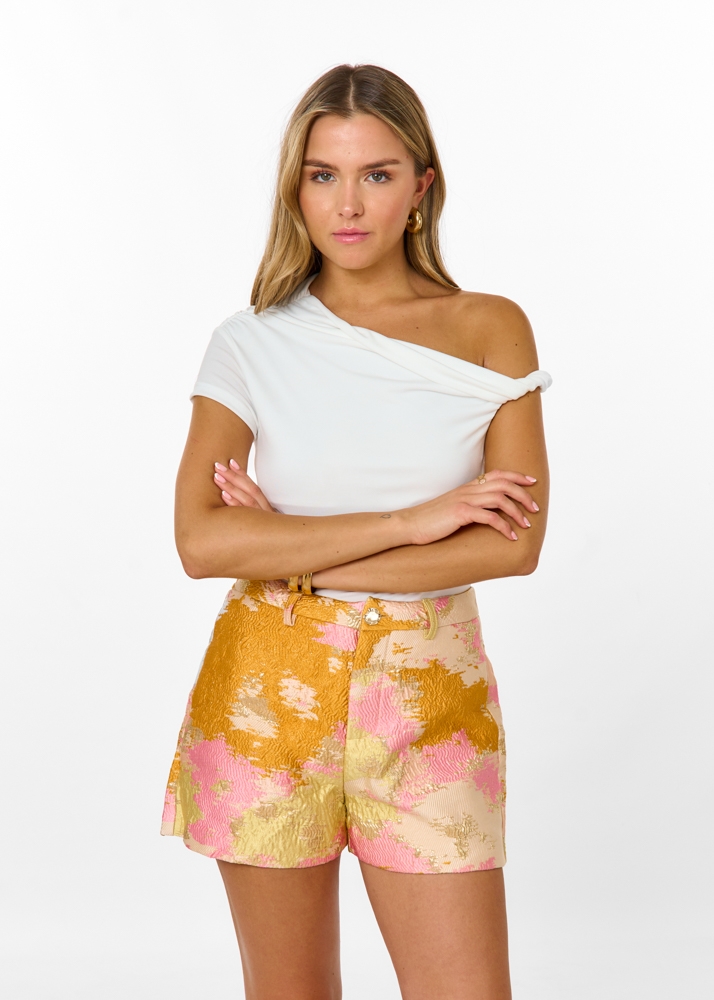 Heleen short