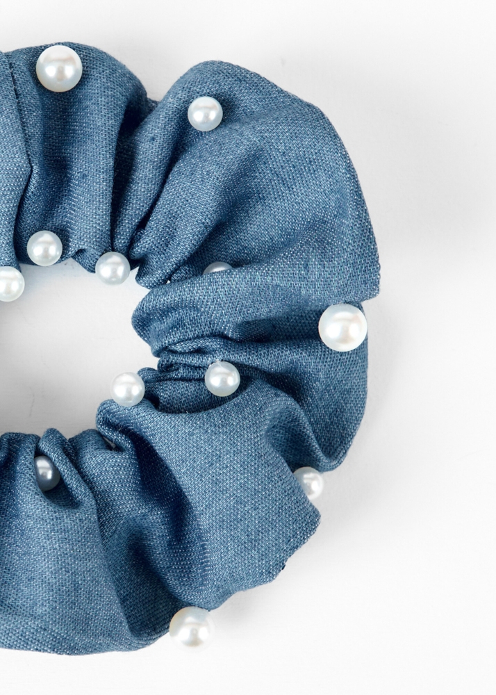 Parel denim scrunchie