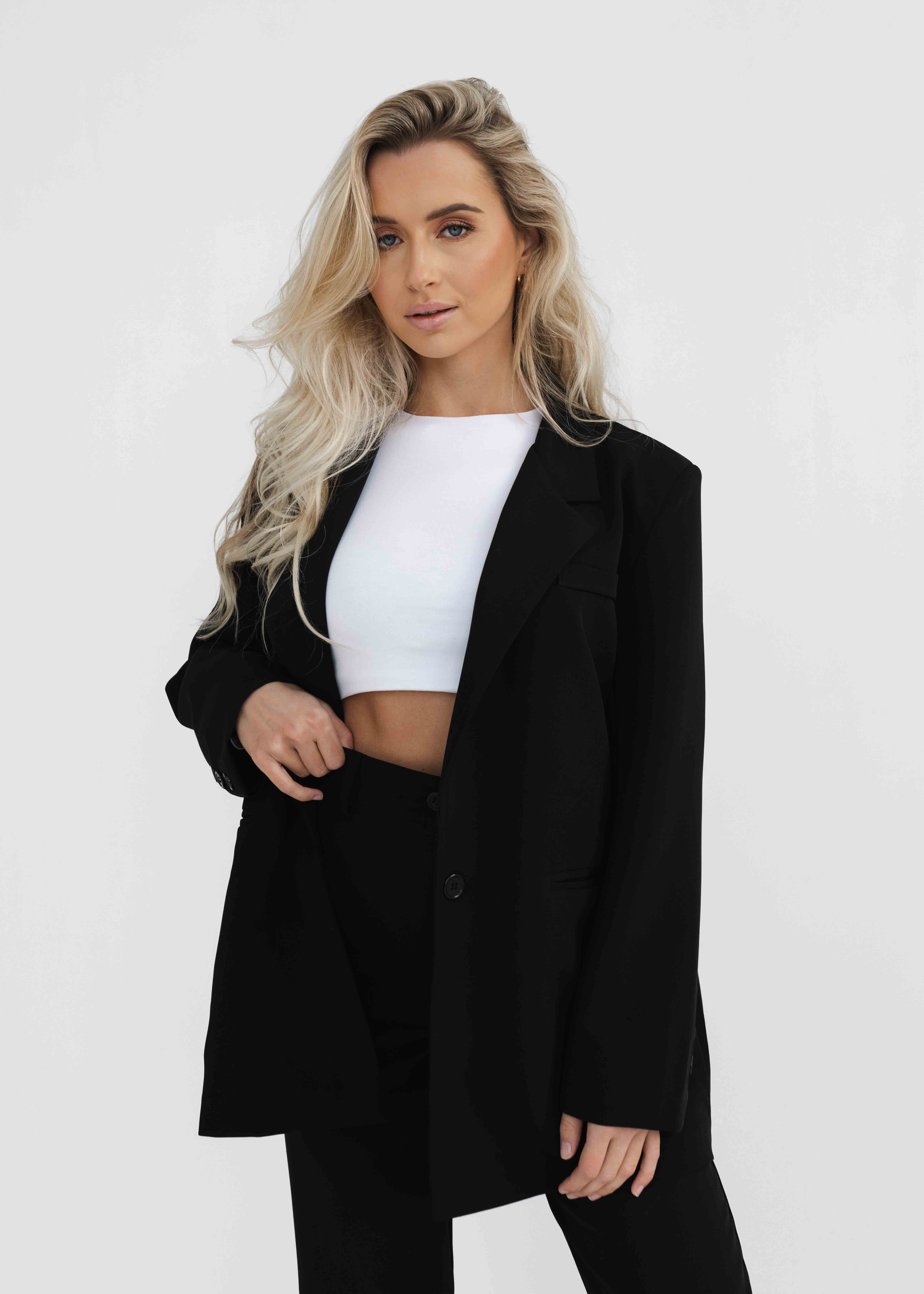 Yara blazer zwart
