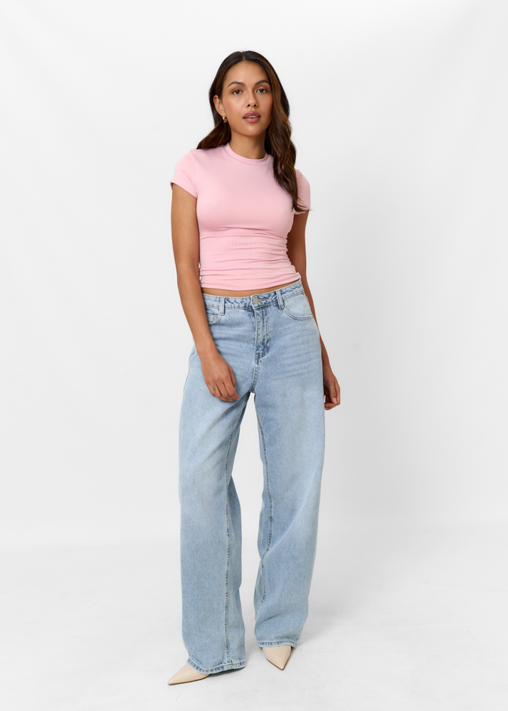 Tee