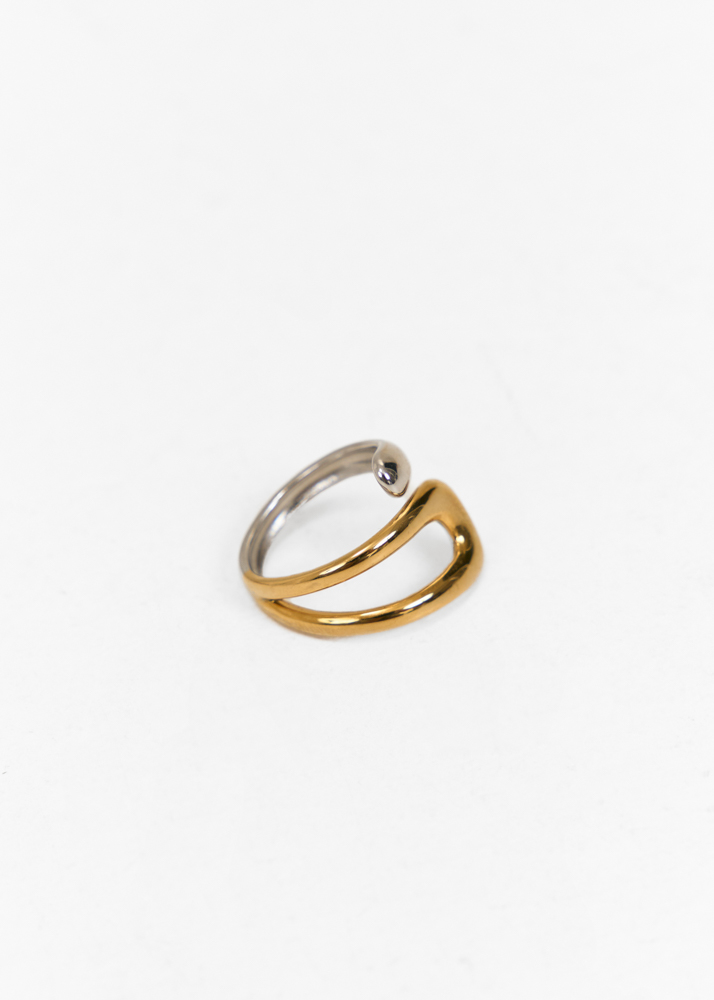 Ivy ring