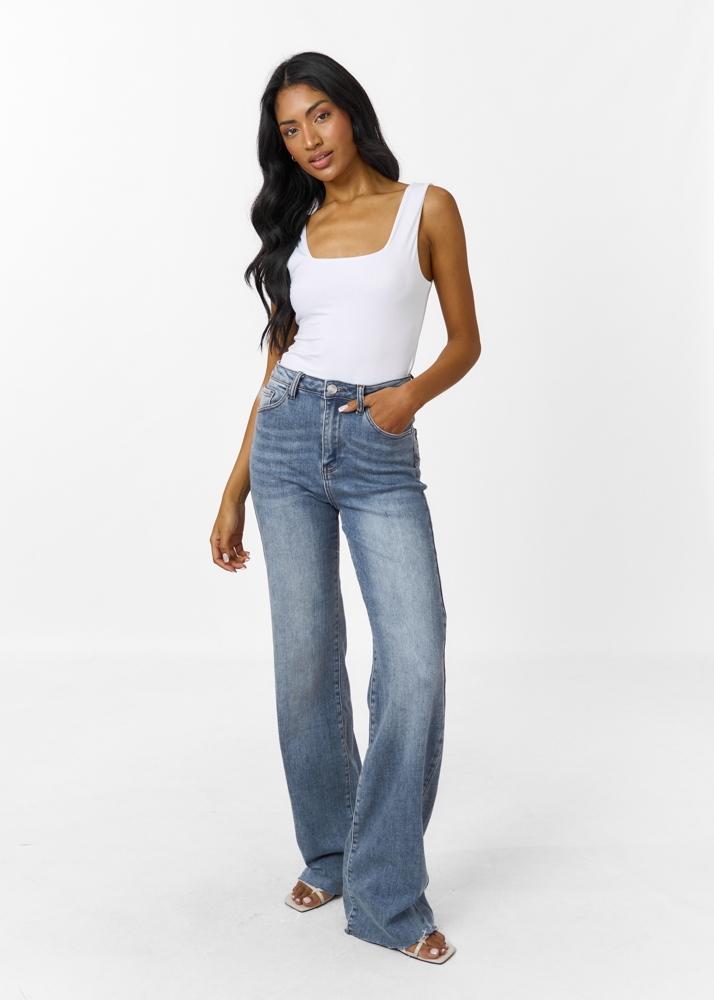 Straight leg stretch jeans