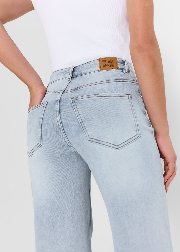 Wide leg stretch jeans