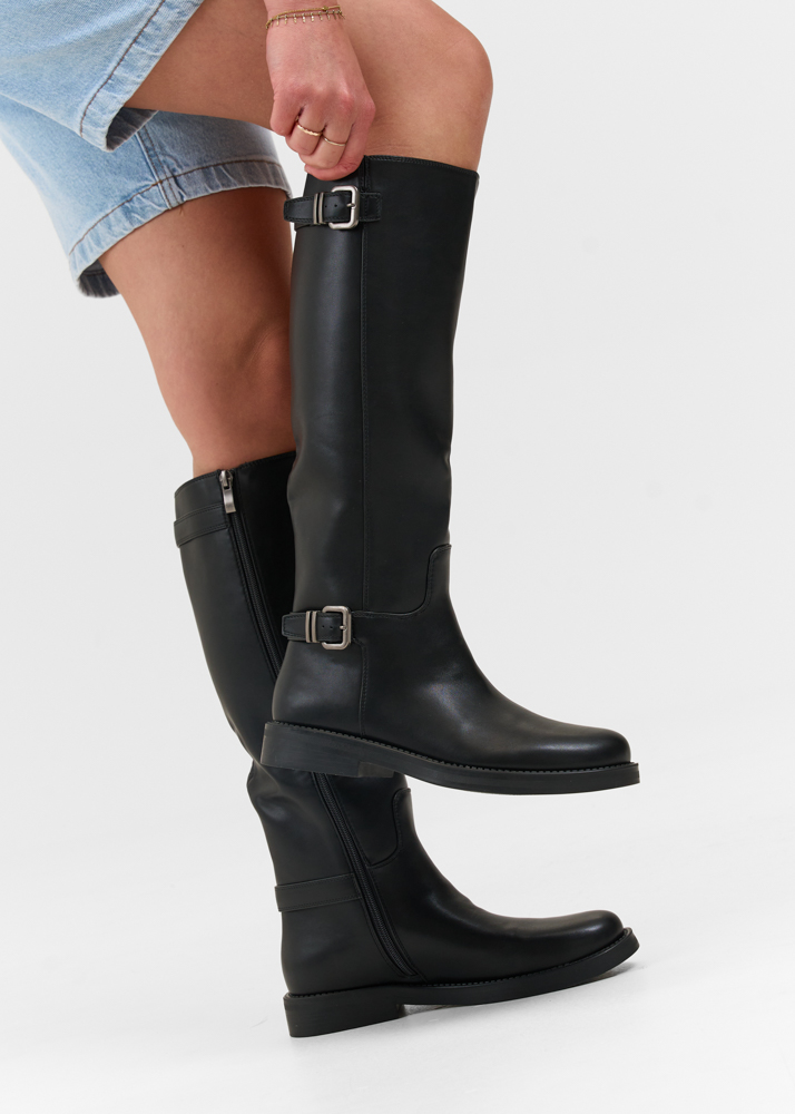 Monica boots