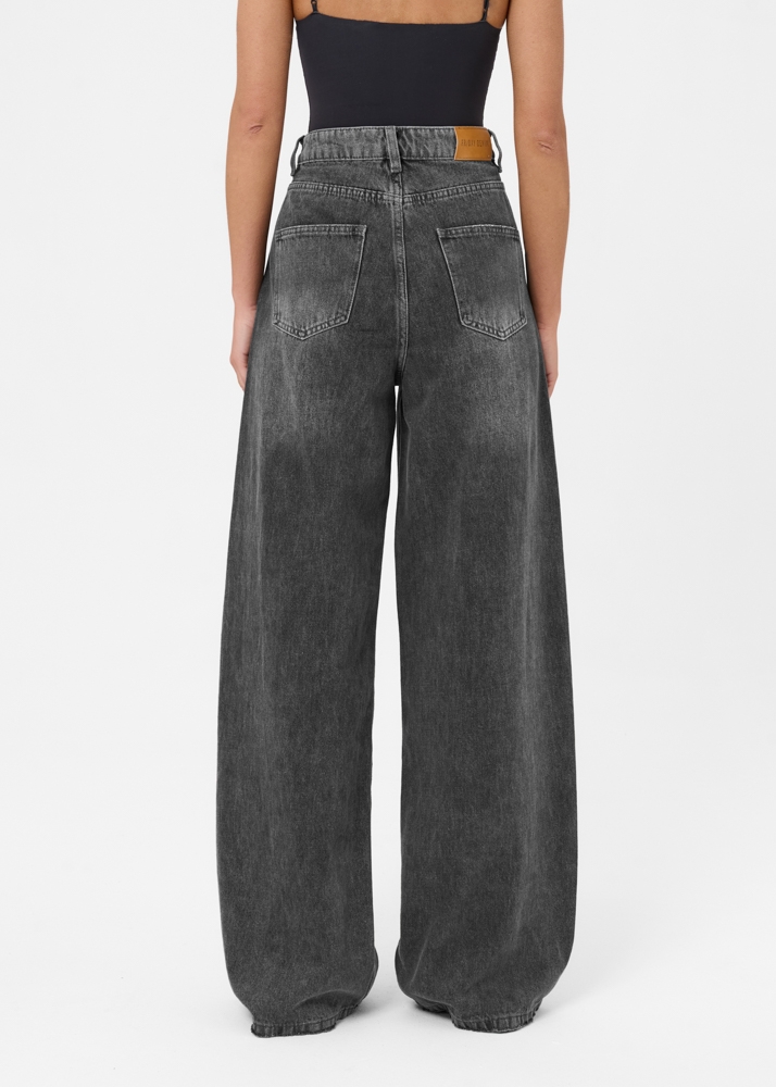 Wide leg classic jeans