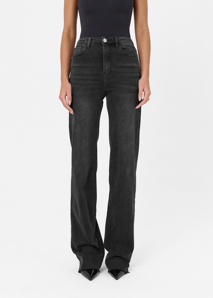 Straight leg stretch jeans