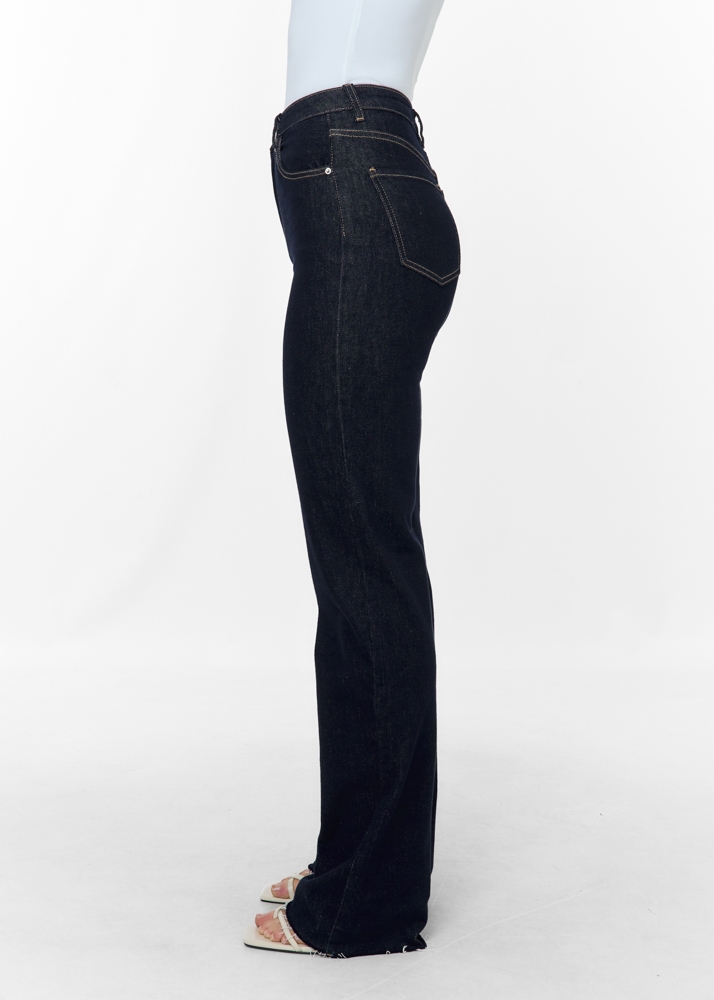 Straight leg stretch jeans
