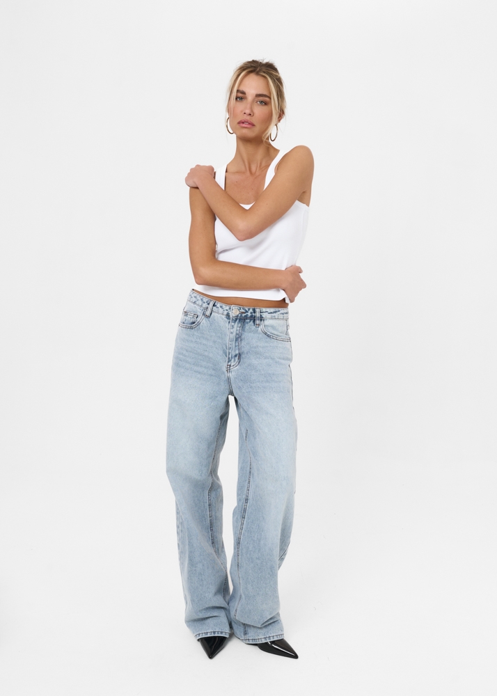 Loose fit jeans