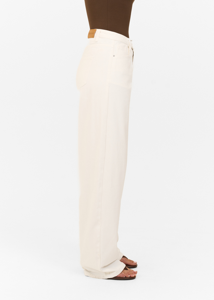 Loose fit jeans