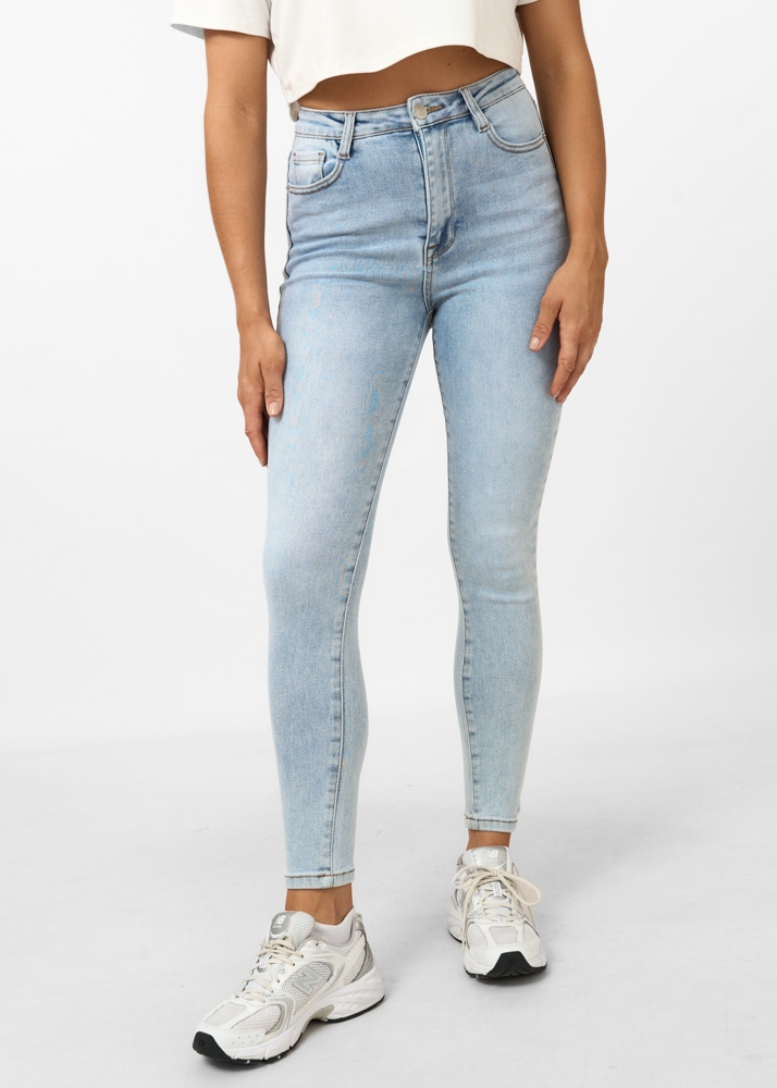 Skinny jeans
