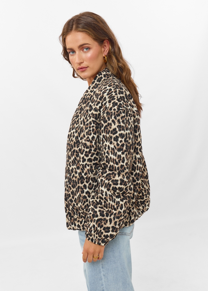 Lara jasje leopard