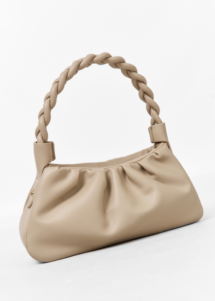 Nove tas