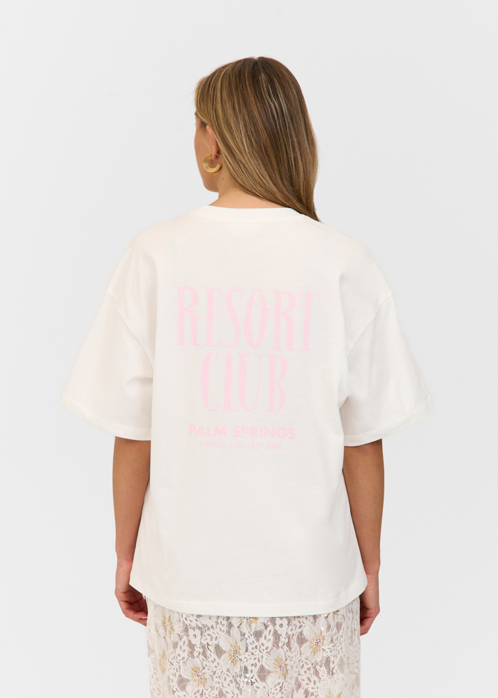 Resort club t-shirt