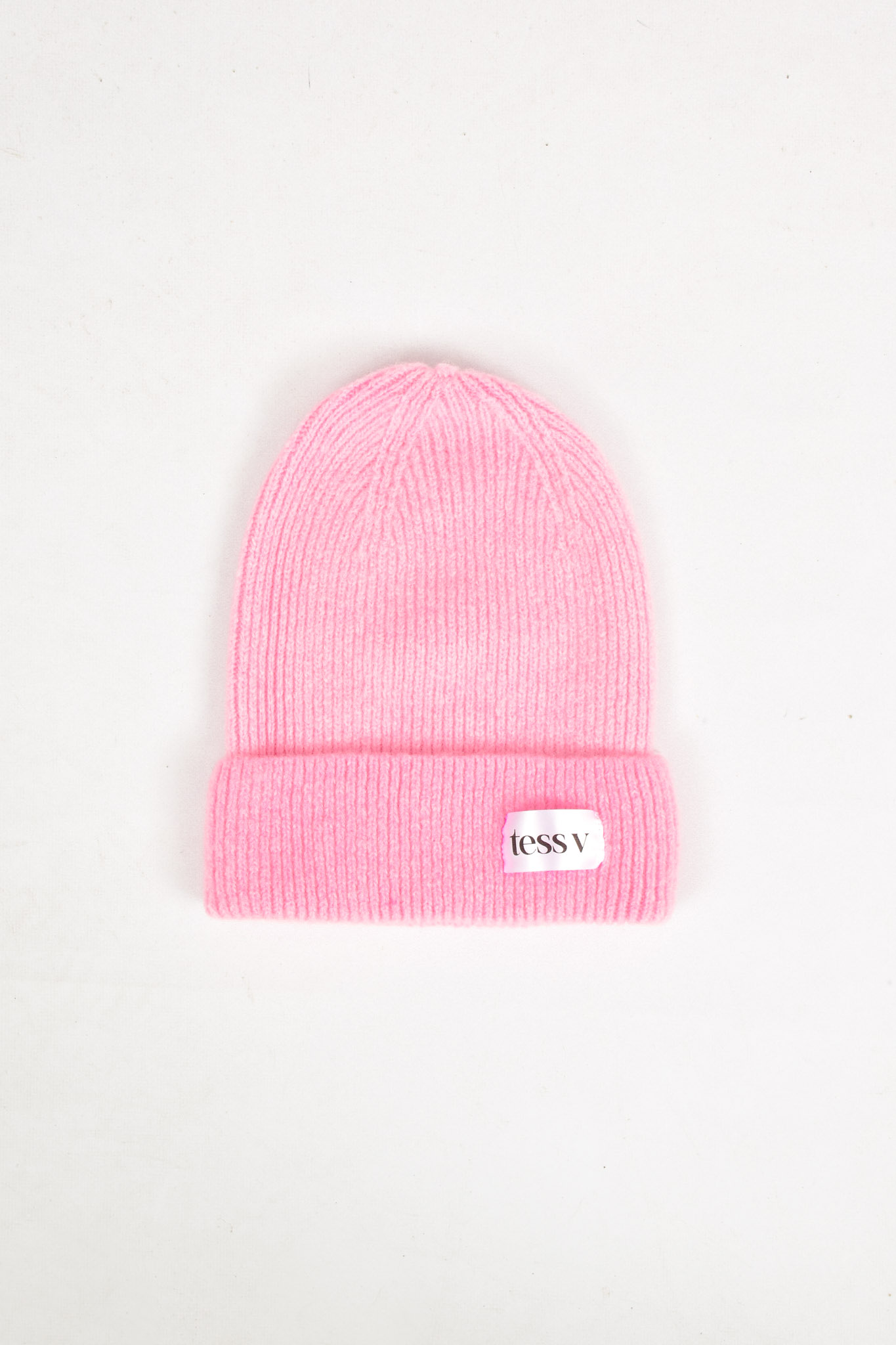 Tess v muts roze