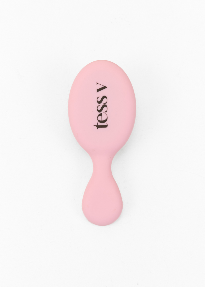 Tess v mini borstel
