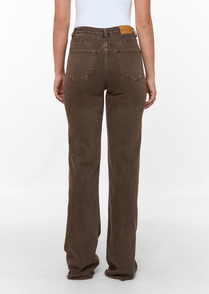 Straight leg stretch jeans