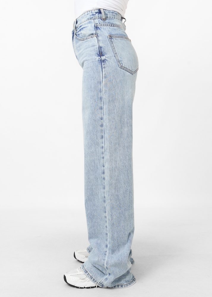 Wide leg jeans
