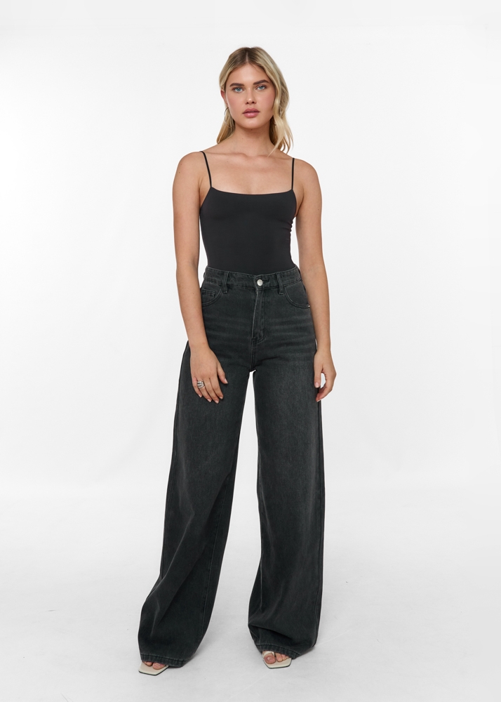Wide leg classic jeans