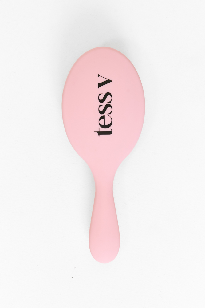 Tess v borstel