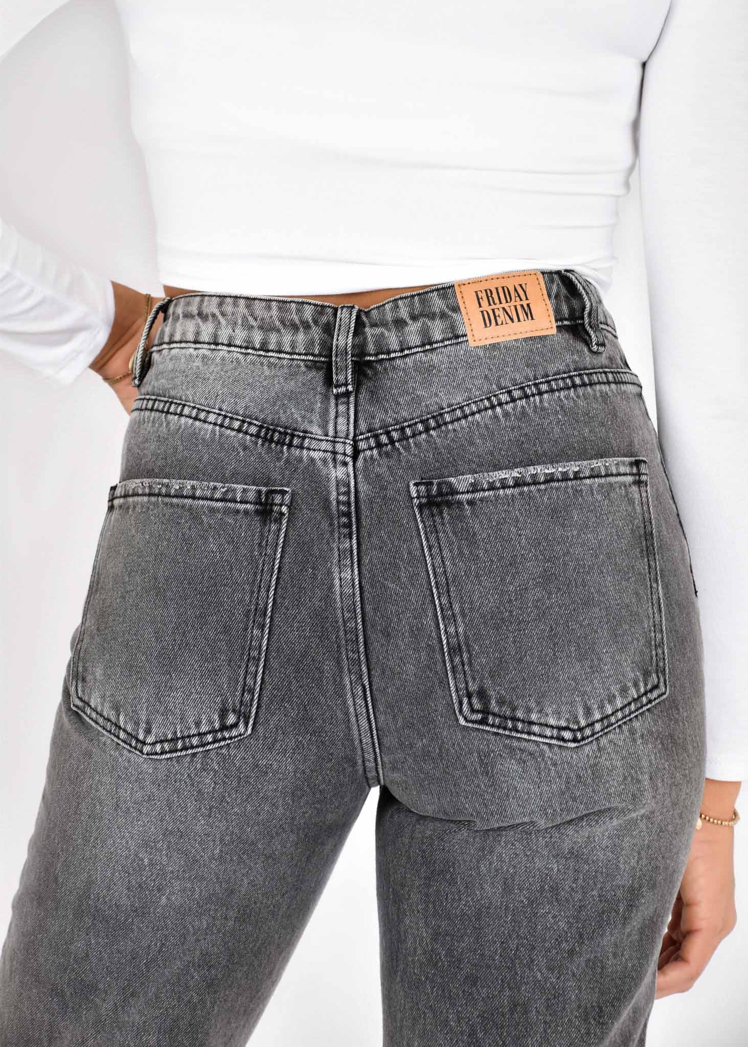 Mom jeans grijs