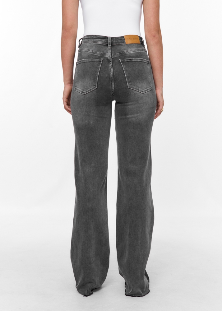 Straight leg stretch jeans