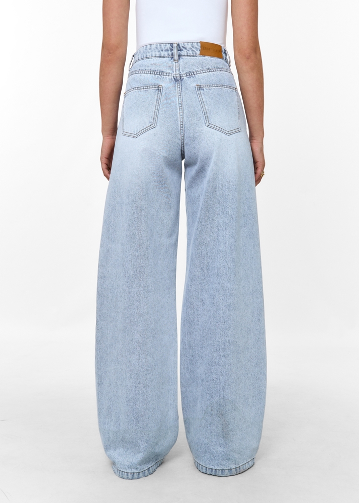 Wide leg classic jeans