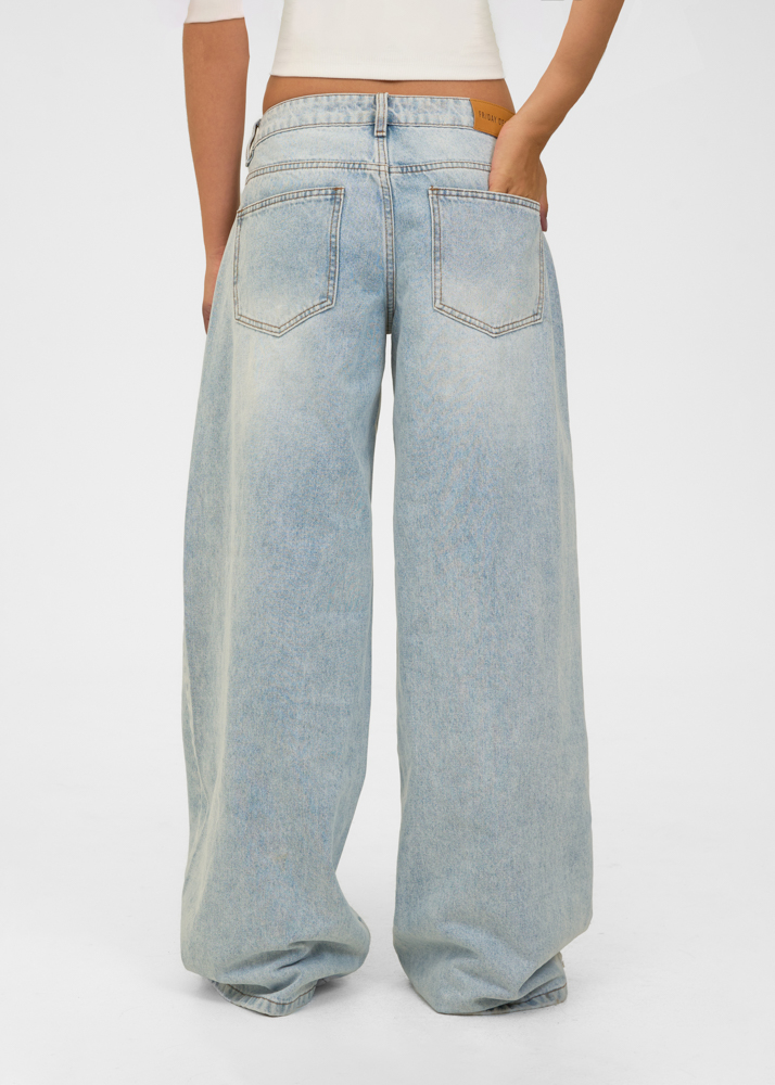 Wide leg classic low waist jeans