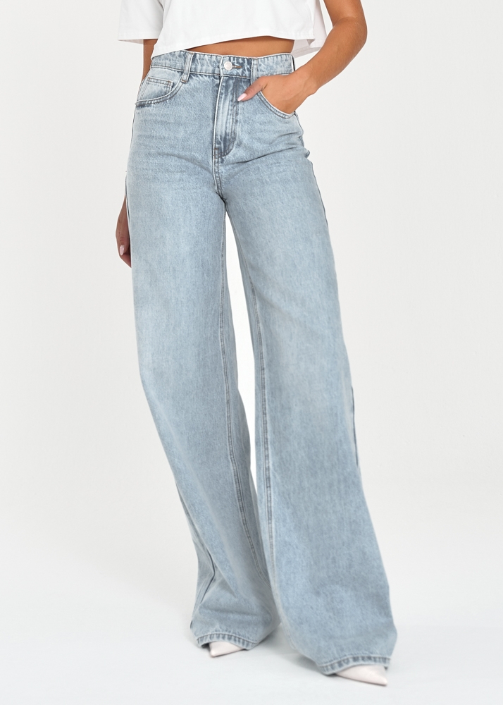 Wide leg jeans