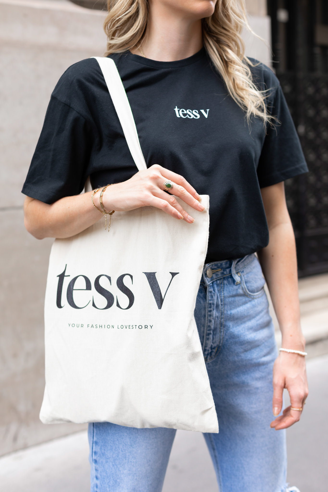 tess v canvas bag