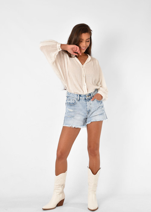 Feline blouse wit