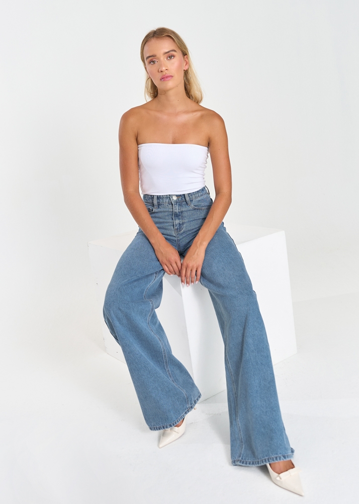Wide leg jeans