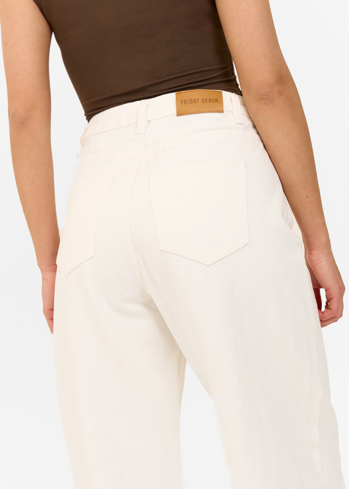 Loose fit jeans