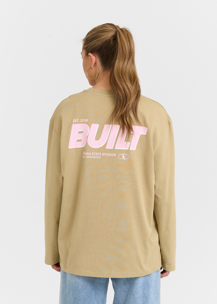Built longsleeve t-shirt
