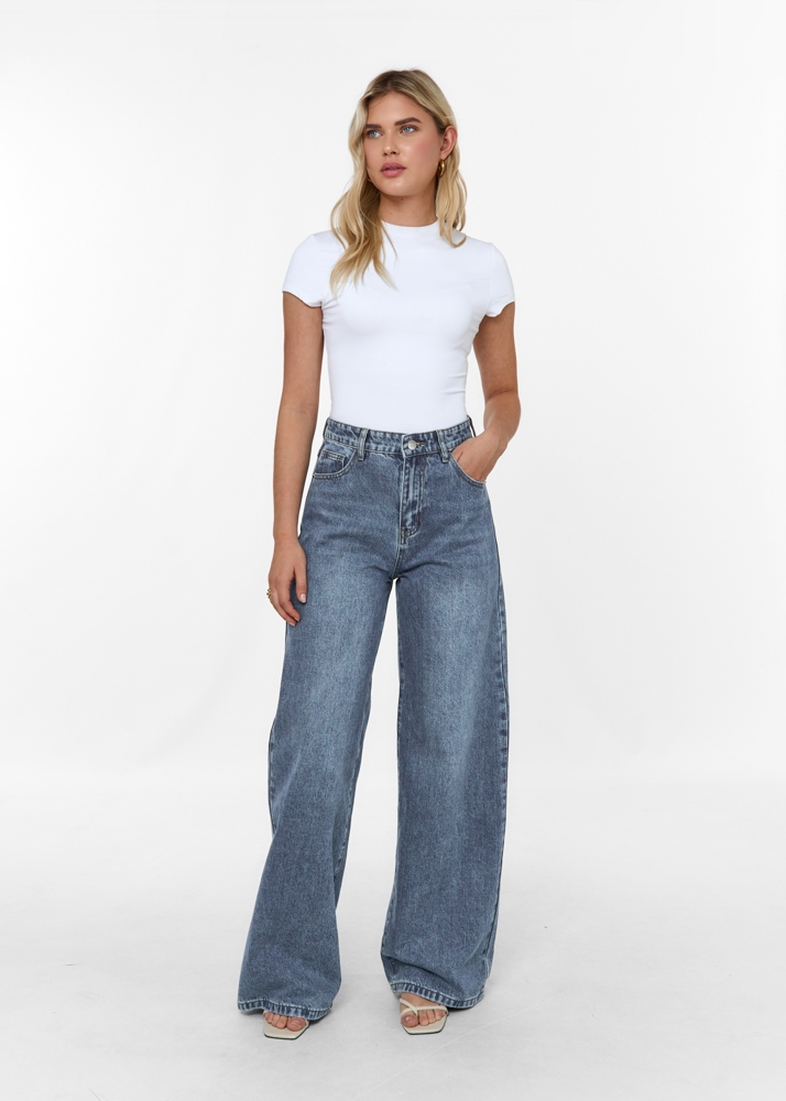 Wide leg classic jeans