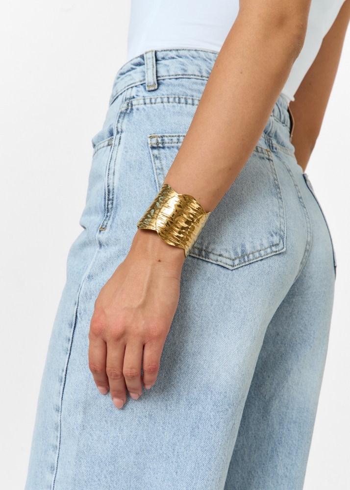 Amber bangle