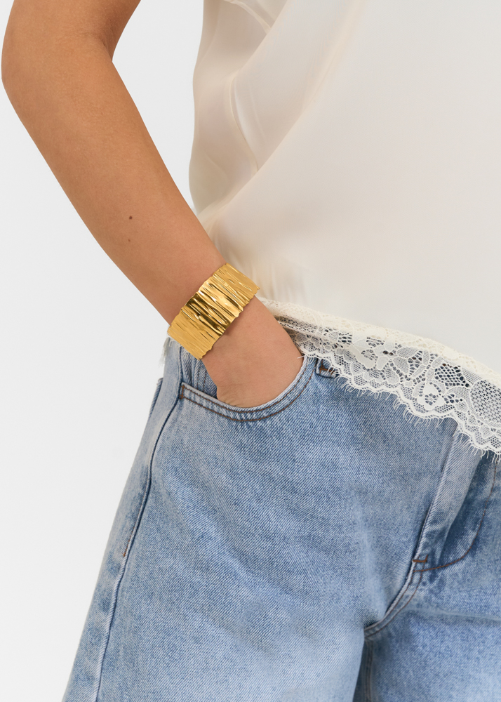 Floor bangle