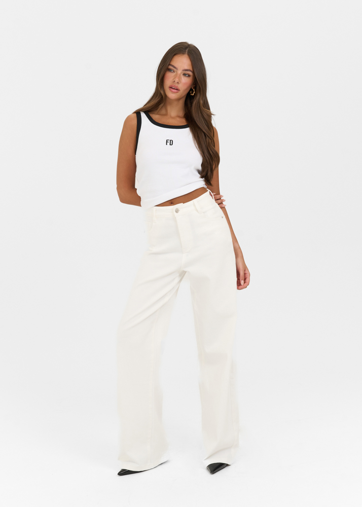 Wide leg stretch lightweight jeans