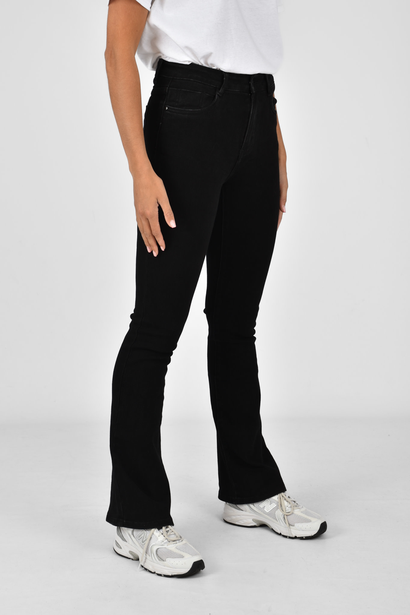 Loena flared jeans black